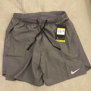 Small Nike Dry run shorts